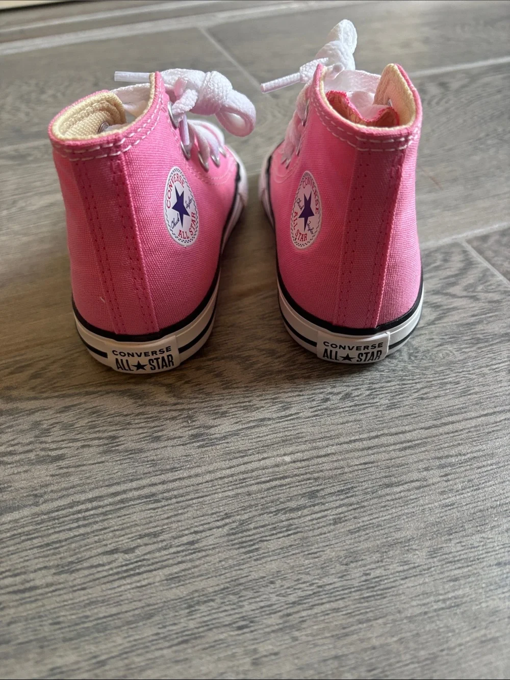 Converse toddler Pink High-Top Sneakers with White Laces new no box size 5